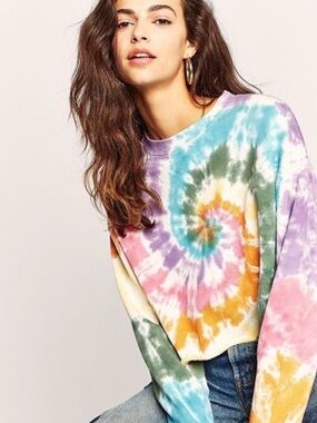 Daydreamer Tie Dye Cropped Sweatshirt Rainbow Crewneck Boho Festival Size L